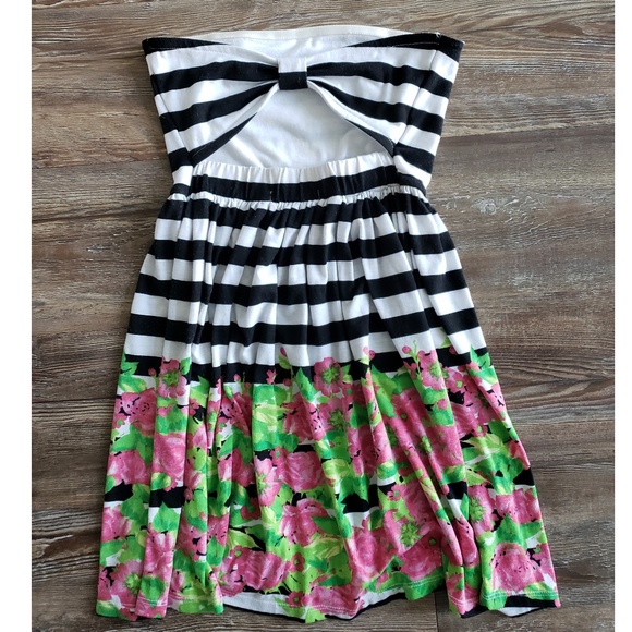 Strapless Striped and Flower Dress with Bow Back - Picture 2 of 6